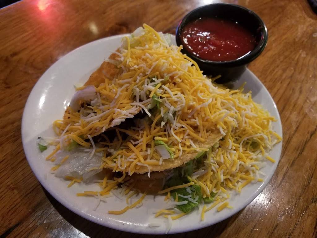 Mama Tios | restaurant | 1111 Main St, Kansas City, MO 64106, USA | 8162210589 OR +1 816-221-0589