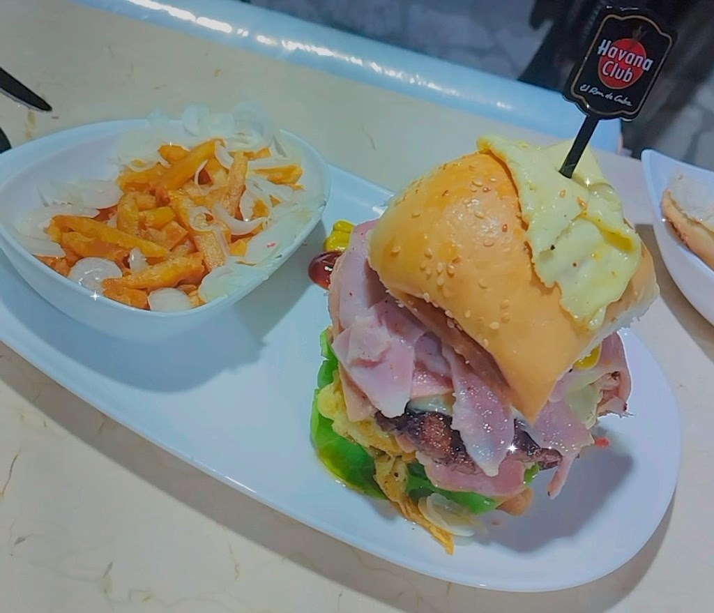 811Otro Nvel | restaurant | 19135 Franjo Rd, Cutler Bay, FL 33157, USA | 052451514 OR +53 5 2451514