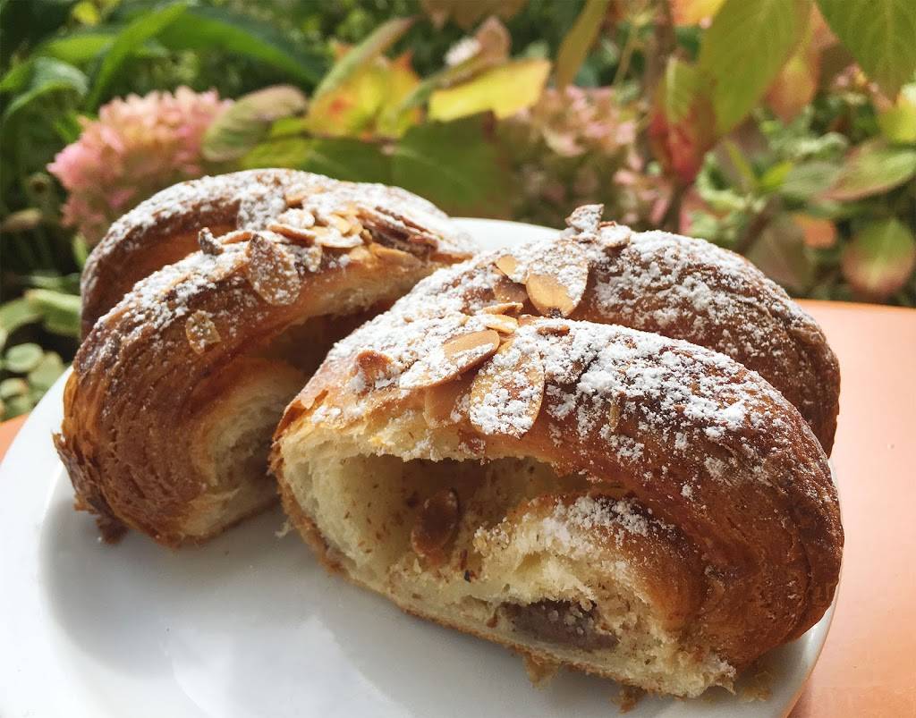 Brown Bear Baking | bakery | 29 N Beach Rd #2051, Eastsound, WA 98245, USA | 3608557456 OR +1 360-855-7456