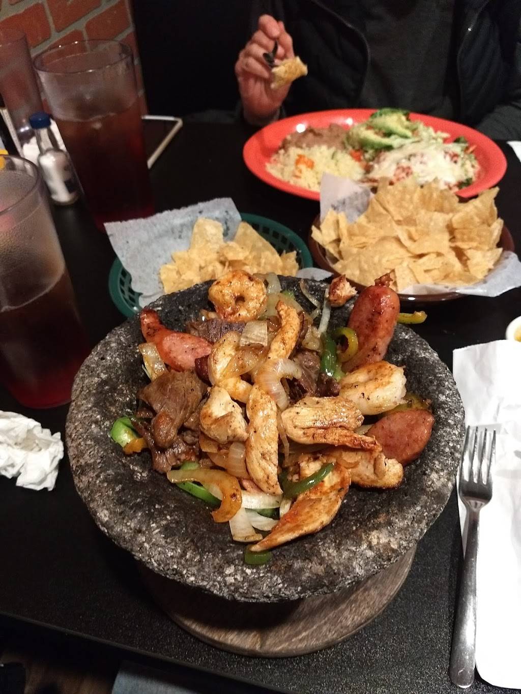 Gonzales Mexican Bar and Grill | restaurant | 1920 W Cameron Ave, Rockdale, TX 76567, USA | 5124462150 OR +1 512-446-2150