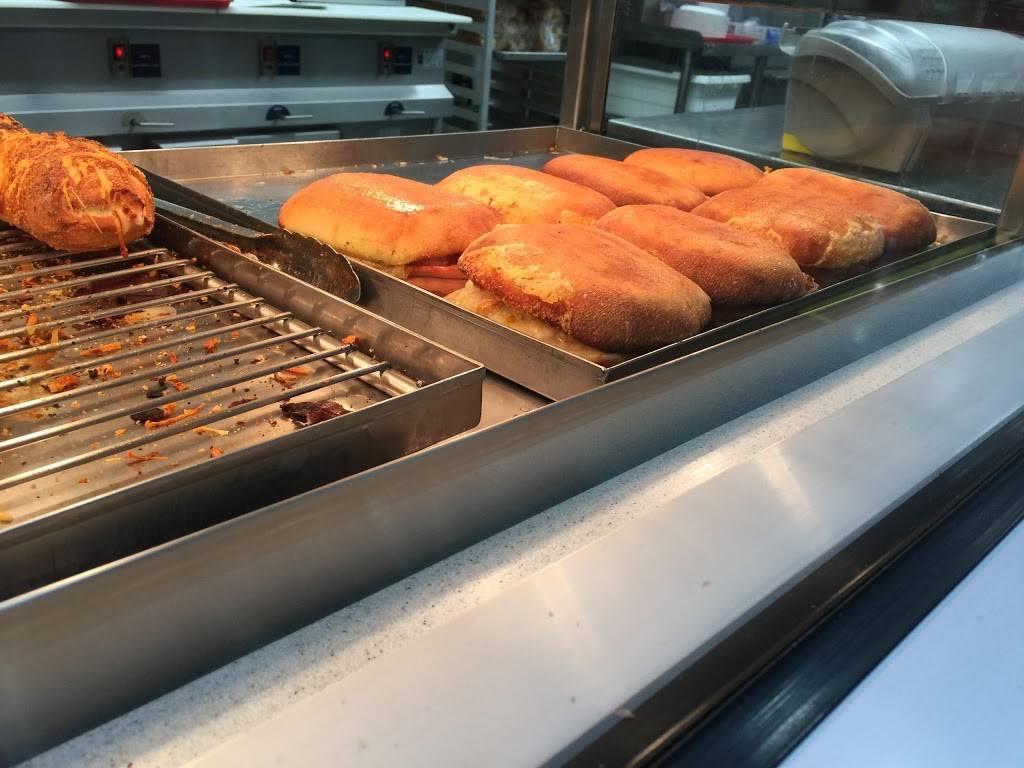 Costco Food Court | meal takeaway | 3333 University Blvd, Winter Park, FL 32792, USA | 4076811604 OR +1 407-681-1604