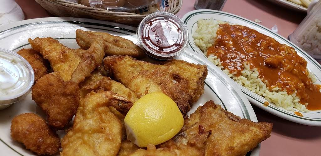 Golden Greek | restaurant | 180 N Groesbeck Hwy, Mt Clemens, MI 48043, USA | 5864638788 OR +1 586-463-8788