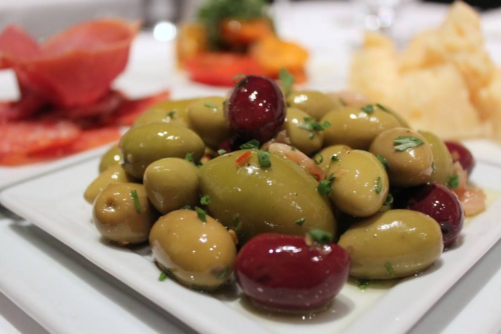 Red, The Steakhouse | restaurant | 3355 Richmond Rd, Beachwood, OH 44122, USA | 2168312252 OR +1 216-831-2252