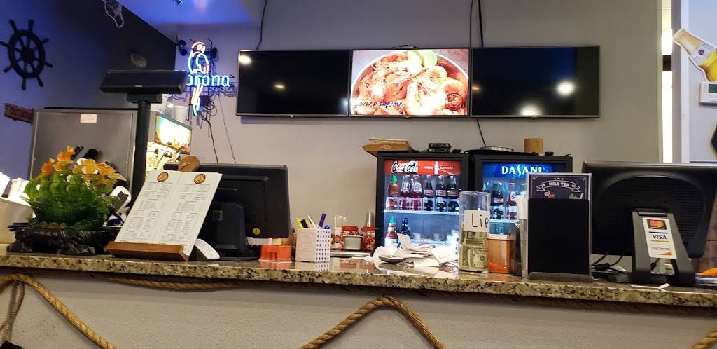 Krispy Catch | restaurant | 2356 SE Green Oaks Blvd Suite 186, Arlington, TX 76018, USA | 8174193474 OR +1 817-419-3474