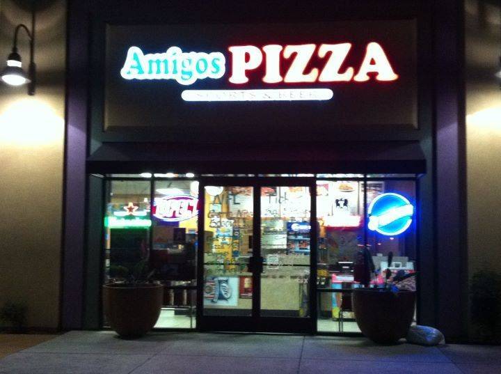 Amigos Pizza | restaurant | 1601 Panama Ln, Bakersfield, CA 93307, USA | 6618379900 OR +1 661-837-9900