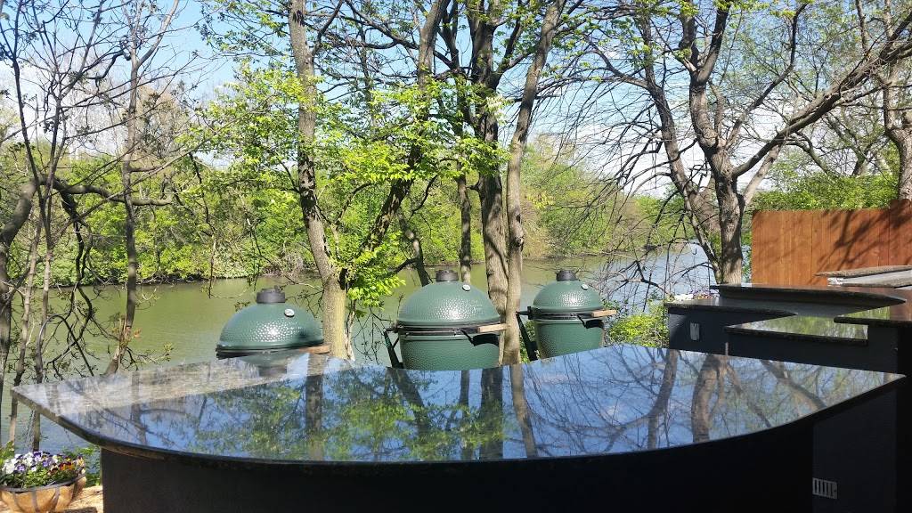 Chef JJs Back Yard | restaurant | 1040 Broad Ripple Ave, Indianapolis, IN 46220, USA | 31760238281 OR +1 317-602-3828 ext. 1