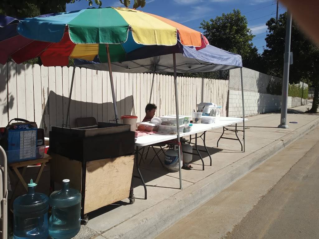 Carmens Puppusas | restaurant | 12210, 12200 Van Nuys Blvd, Lake View Terrace, CA 91342, USA | 8187241358 OR +1 818-724-1358