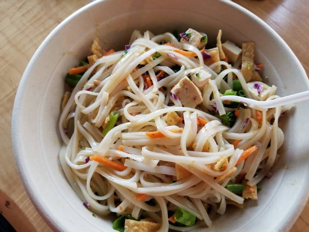 Freshii | restaurant | 3434 Arlington Ave, Riverside, CA 92506, USA | 9512289303 OR +1 951-228-9303