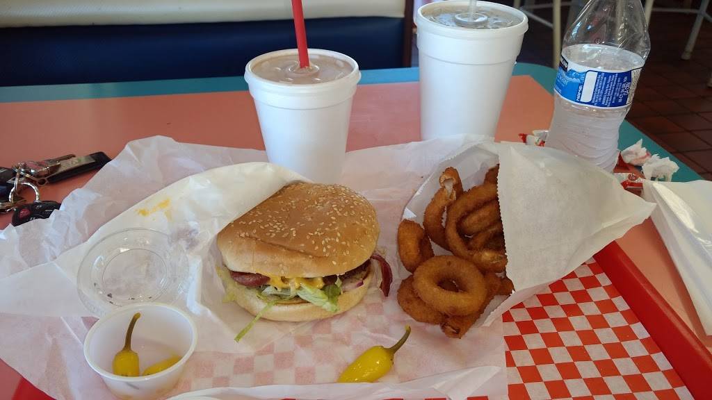 Frosty King | restaurant | 3921 Auburn St, Bakersfield, CA 93306, USA | 6618739300 OR +1 661-873-9300