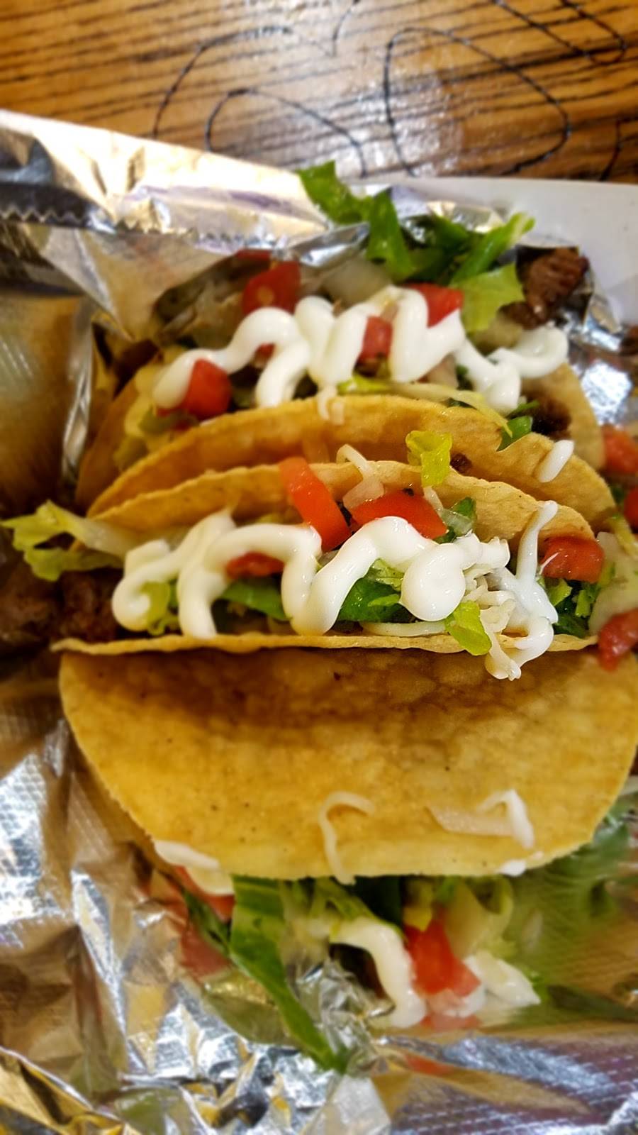 Mucha Lucha Taco Shop | restaurant | 1530 S Val Vista Dr, Gilbert, AZ 85296, USA | 4808550777 OR +1 480-855-0777