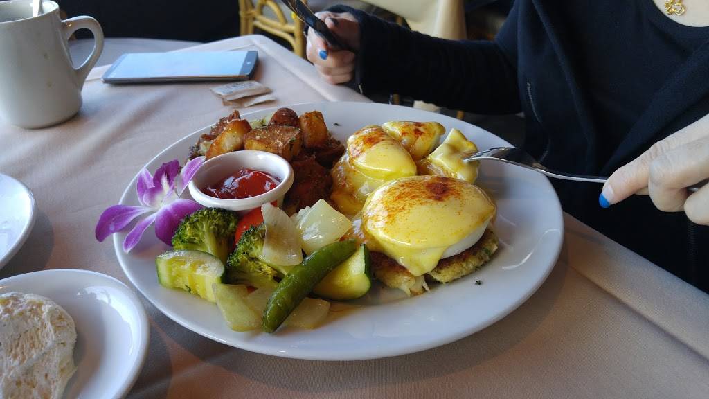 The Admiral Risty | restaurant | 31250 Palos Verdes Dr W, Rancho Palos Verdes, CA 90275, USA | 3103770050 OR +1 310-377-0050