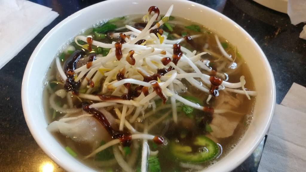 House of Pho | restaurant | 20500 Hesperian Blvd, Hayward, CA 94541, USA | 5105783533 OR +1 510-578-3533