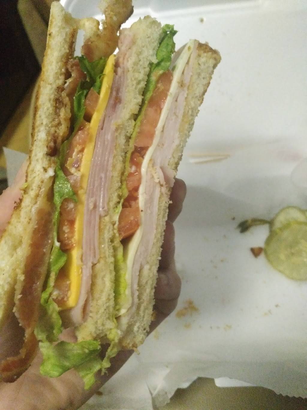 Ricks Dockside Grill | restaurant | 1000 Marina Harbor Dr, Maryville, TN 37801, USA | 8658568440 OR +1 865-856-8440