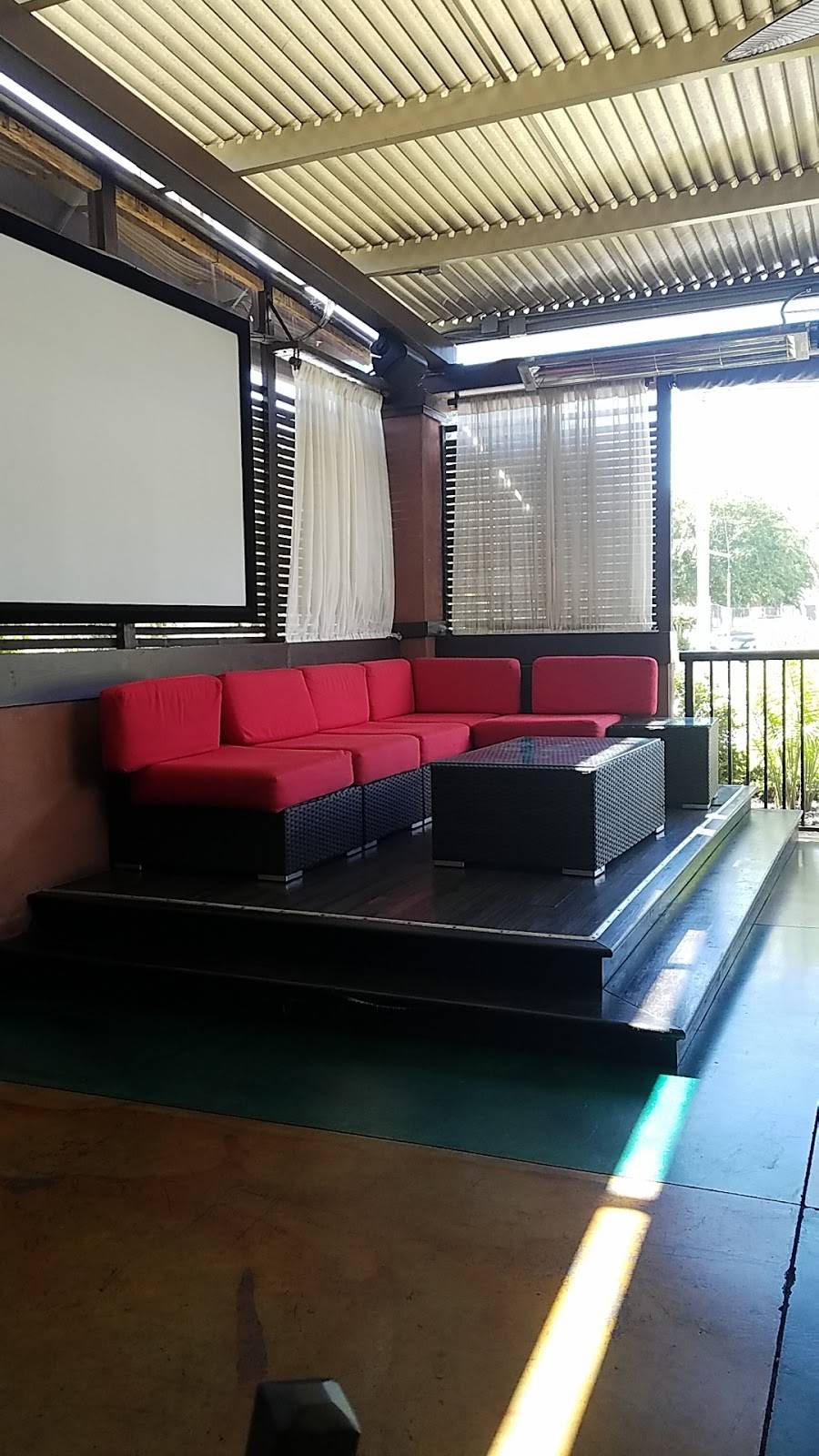 DJs Restaurant | restaurant | 1502 W Innes St, Salisbury, NC 28144, USA | 7046389647 OR +1 704-638-9647