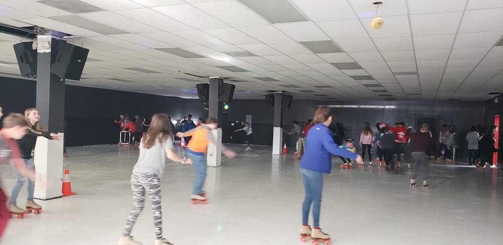 Riverbend Skate | cafe | 508 A W, E Delmar Ave, Alton, IL 62002, USA | 6184338758 OR +1 618-433-8758