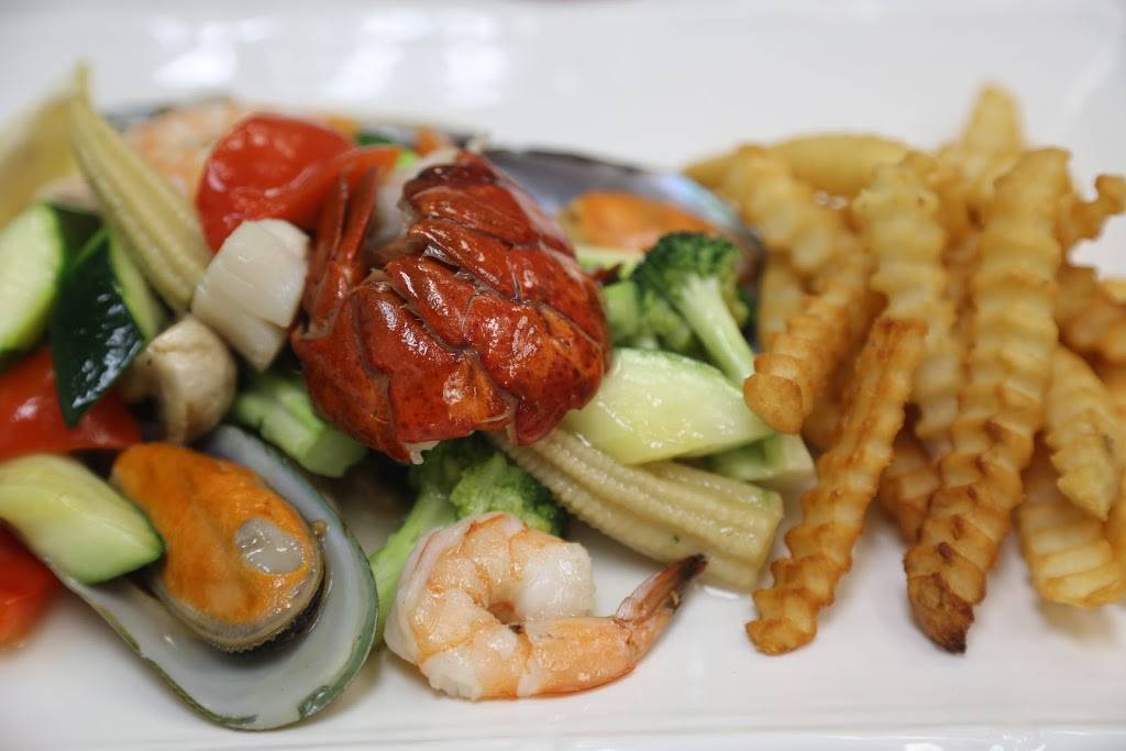 Sunnys | Steak - Seafood - Asian | restaurant | 875 Lombardi Ave, Green Bay, WI 54304, USA | 9207705766 OR +1 920-770-5766