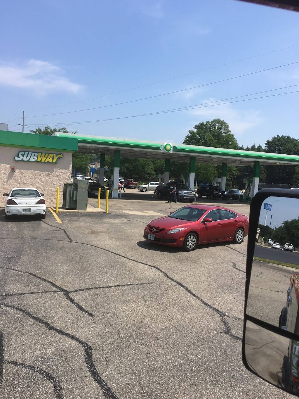 BP | restaurant | 650 Midland Rd, Janesville, WI 53546, USA | 6087583540 OR +1 608-758-3540