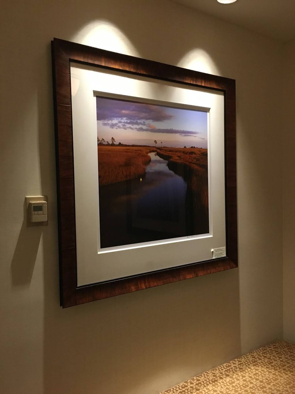 Waters Edge Grill | restaurant | 100 Heron Blvd, Cambridge, MD 21613, USA | 4109016400 OR +1 410-901-6400