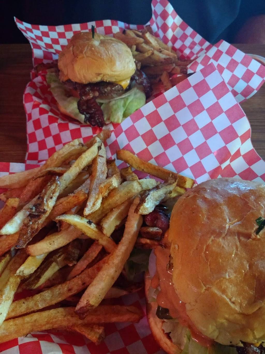 Elbe Tavern | restaurant | 54312 182 Ave Ct E, Elbe, WA 98330, USA | 3605692545 OR +1 360-569-2545