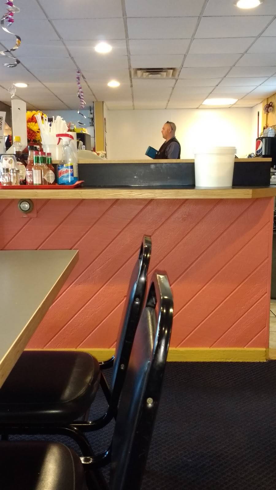 Simple Simons | restaurant | 744 Main St, South Portland, ME 04106, USA | 2077613900 OR +1 207-761-3900