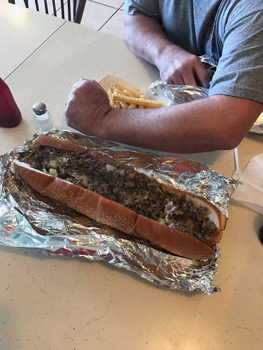 Gaetanos Cheesesteaks | restaurant | 1280 NJ-33, Hamilton Township, NJ 08690, USA | 6095888111 OR +1 609-588-8111