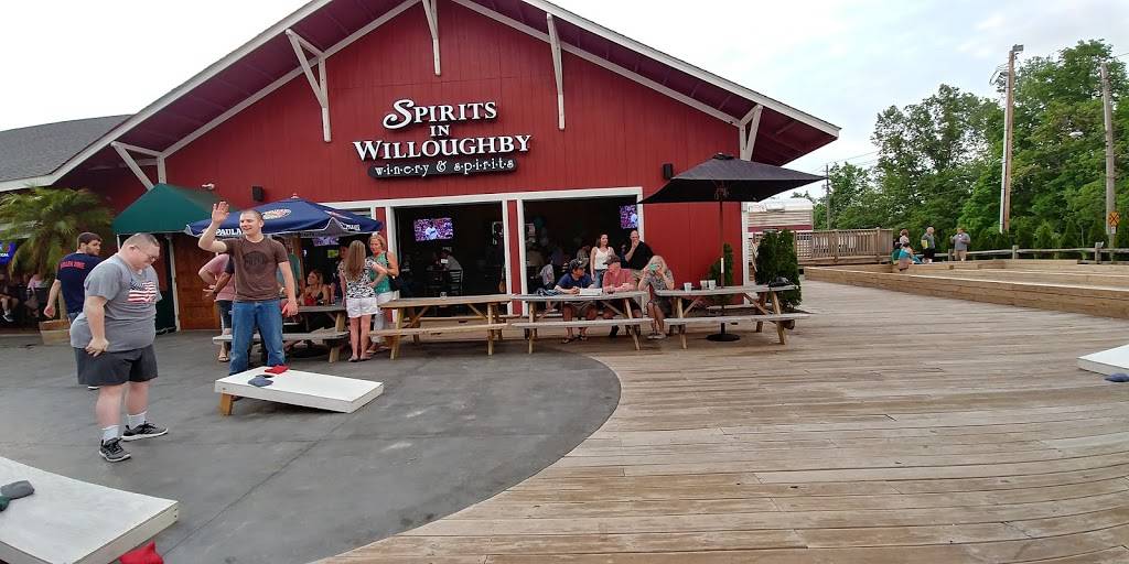 Spirits in WIlloughby | restaurant | 3872 Erie St, Willoughby, OH 44094, USA | 4405255699 OR +1 440-525-5699