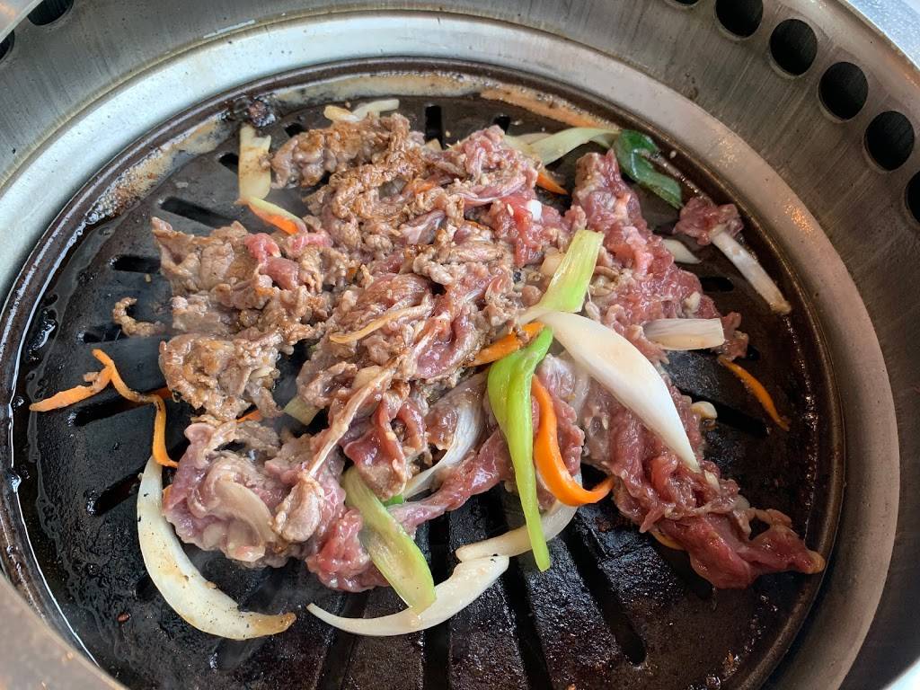 3000 Miles Korean BBQ Restaurant | restaurant | 16035 Bayview Ave D1, Aurora, ON L4G 3L4, Canada | 9058413737 OR +1 905-841-3737