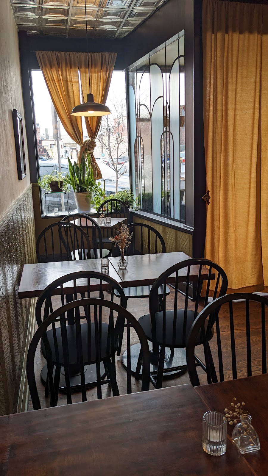 Anorah Restaurant & Bar | restaurant | 30 Castle St, Geneva, NY 14456, USA | 3153255418 OR +1 315-325-5418