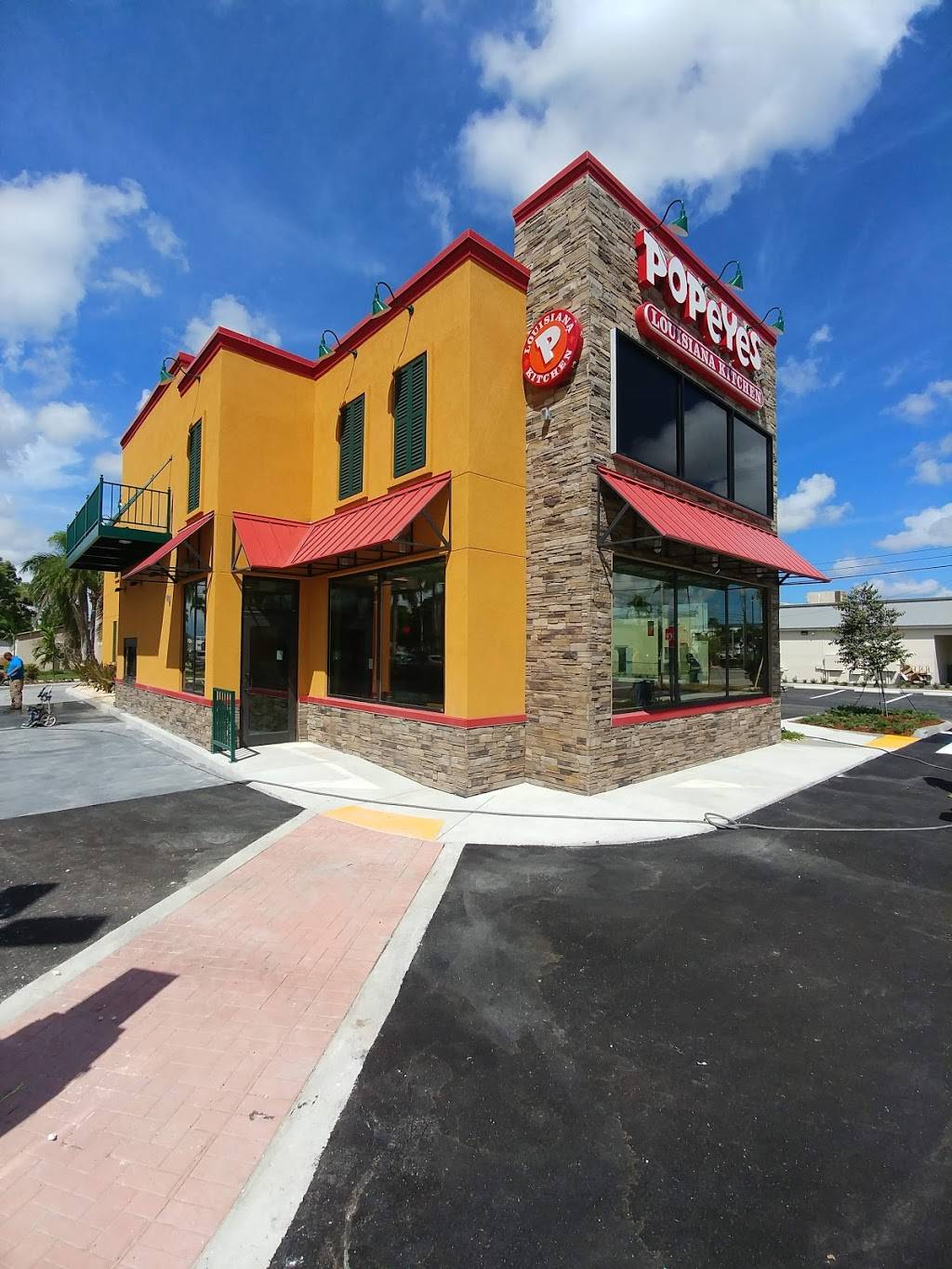 POPEYES. CS | restaurant | 605 N Krome Ave, Homestead, FL 33030, USA | 3052481593 OR +1 305-248-1593