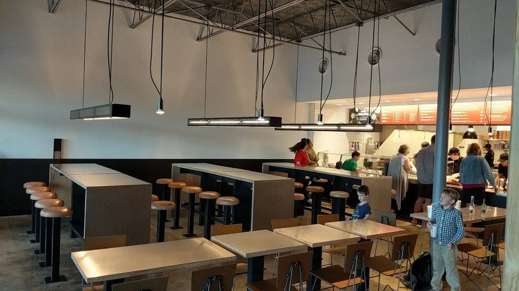 Chipotle Mexican Grill | restaurant | 2085 Tamiami Trail N, Naples, FL 34102, USA | 2397320033 OR +1 239-732-0033