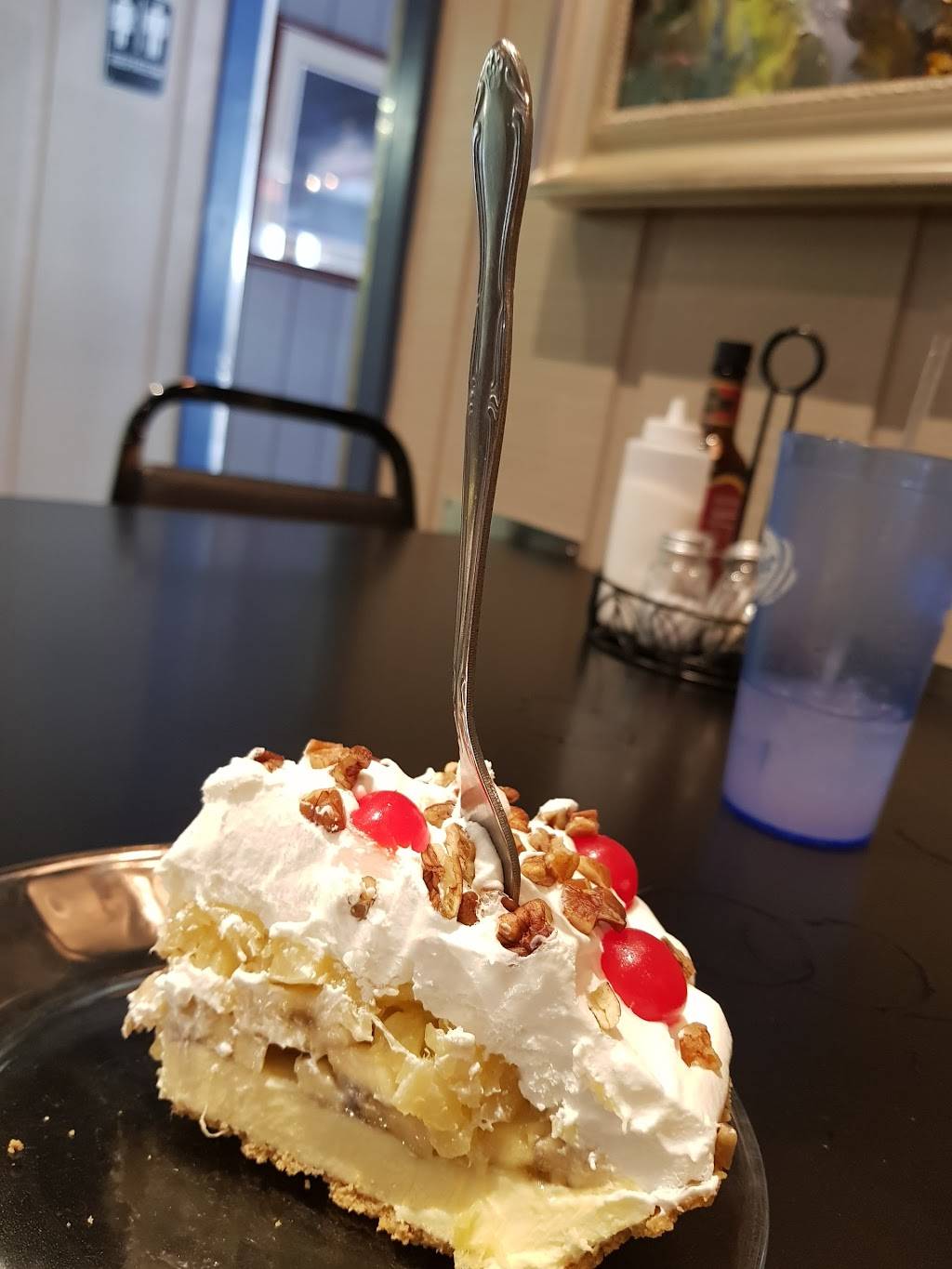 Marblehead Galley | restaurant | 113 W Main St, Lakeside Marblhd, OH 43440, USA | 4197985356 OR +1 419-798-5356