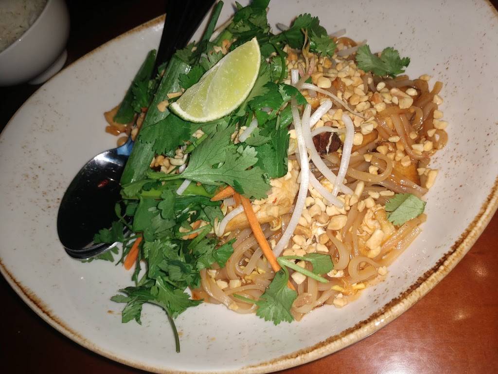 P.F. Changs | restaurant | 26 Schenck Pkwy, Asheville, NC 28803, USA | 8286812975 OR +1 828-681-2975