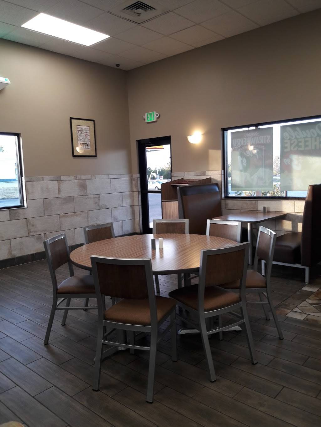 Jacks | restaurant | 100 Hwy87, Calera, AL 35040, USA | 2053190654 OR +1 205-319-0654