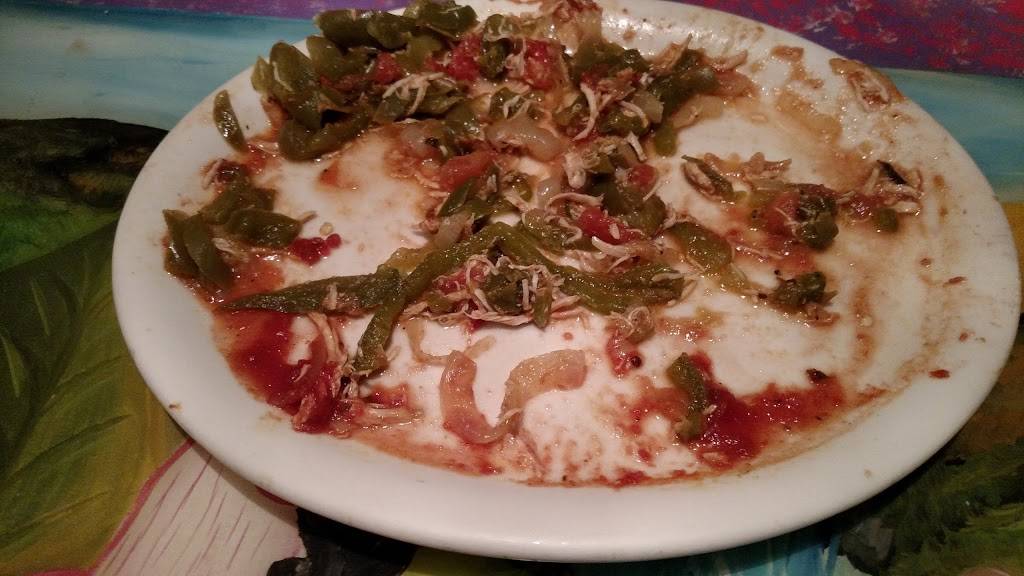 El Azteca | restaurant | 121 Main St, Portland, TN 37148, USA | 6153250095 OR +1 615-325-0095