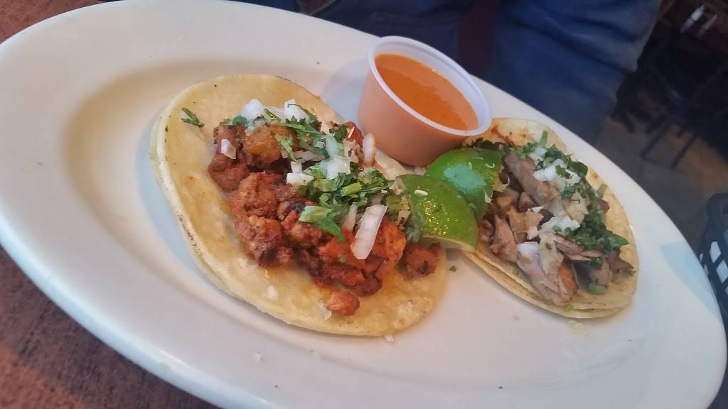 Las Lomas Grille | restaurant | 8 Railroad Ave, Hammonton, NJ 08037, USA | 6095673001 OR +1 609-567-3001