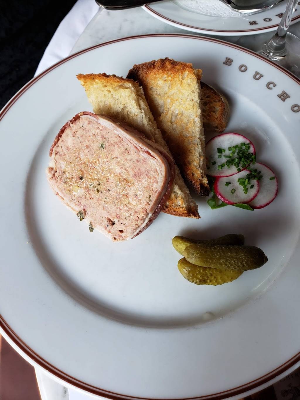 Bouchon Bistro | restaurant | 6534 Washington St, Yountville, CA 94599, USA | 7079448037 OR +1 707-944-8037