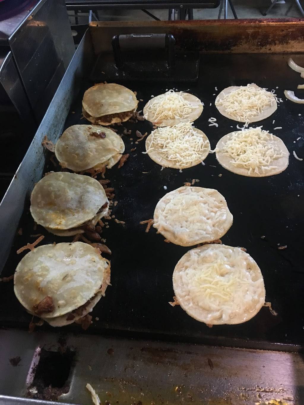 Tacos Tio Froy | restaurant | 13945 Manakee Ave, Clearlake, CA 95422, USA | 2132817792 OR +1 213-281-7792