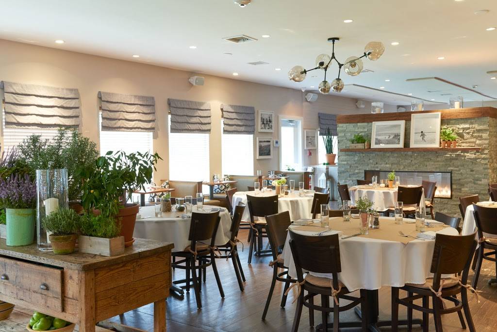 Highway | restaurant | 290 Montauk Hwy, East Hampton, NY 11937, USA | 6315275372 OR +1 631-527-5372