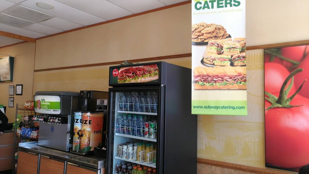 Subway Restaurants | restaurant | 2000 N Plano Rd #104, Richardson, TX 75082, USA | 9722358446 OR +1 972-235-8446