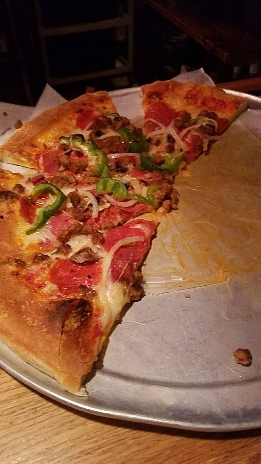 Western Hotel & Pizza | restaurant | 610 Douglas Turnpike, Harrisville, RI 02830, USA | 4015686253 OR +1 401-568-6253