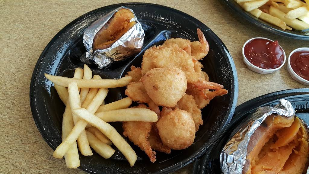 Captain Ds | restaurant | 2515 S Great SW Pkwy, Grand Prairie, TX 75051, USA | 9726606557 OR +1 972-660-6557