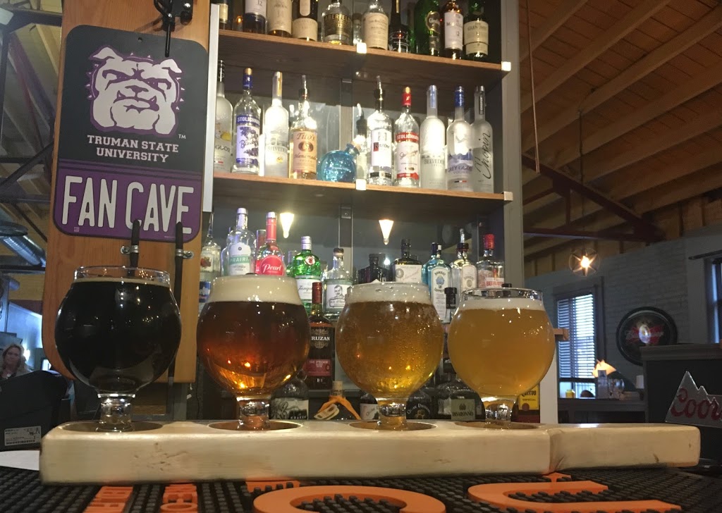 Maxwells | restaurant | 215 W Washington St, Kirksville, MO 63501, USA | 6609560648 OR +1 660-956-0648