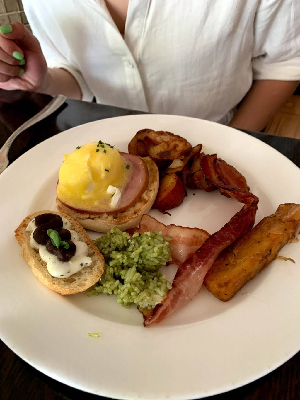 Vida | restaurant | 4441 Collins Avenue, [Off Lobby], Miami Beach, FL 33140, USA | 3056744730 OR +1 305-674-4730