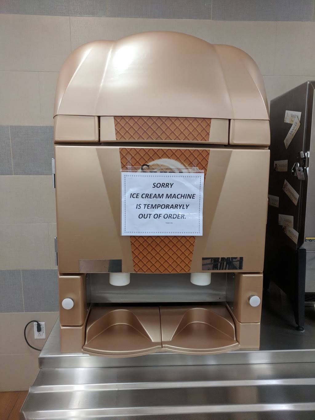 DFAC | restaurant | 5614 Doughboy Loop, Fort Dix, NJ 08640, USA | 6095622994 OR +1 609-562-2994