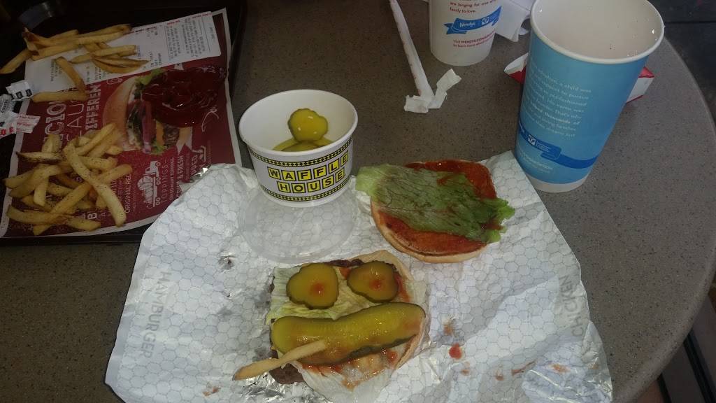 Wendys | restaurant | 411 Wilson Ave, Tullahoma, TN 37388, USA | 9315637951 OR +1 931-563-7951