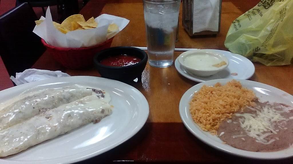 Mi Roca Fuerte | restaurant | 1500 N Main St, Monticello, KY 42633, USA | 6063408056 OR +1 606-340-8056