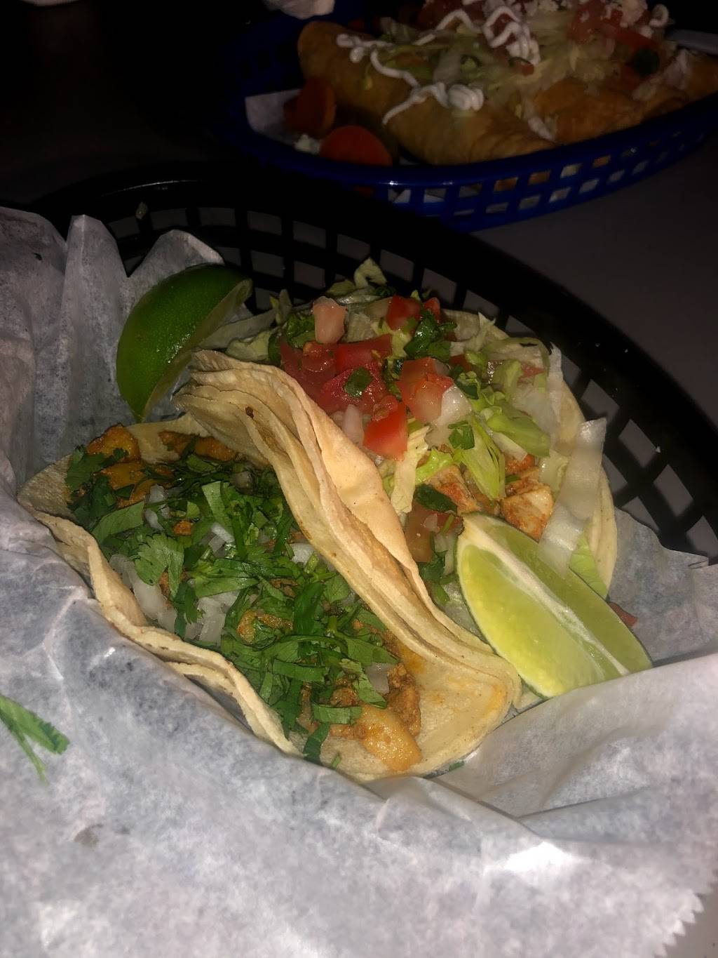 Un Mundo De Sabor | restaurant | 6739 S Congress Ave, Austin, TX 78745, USA | 7372066861 OR +1 737-206-6861