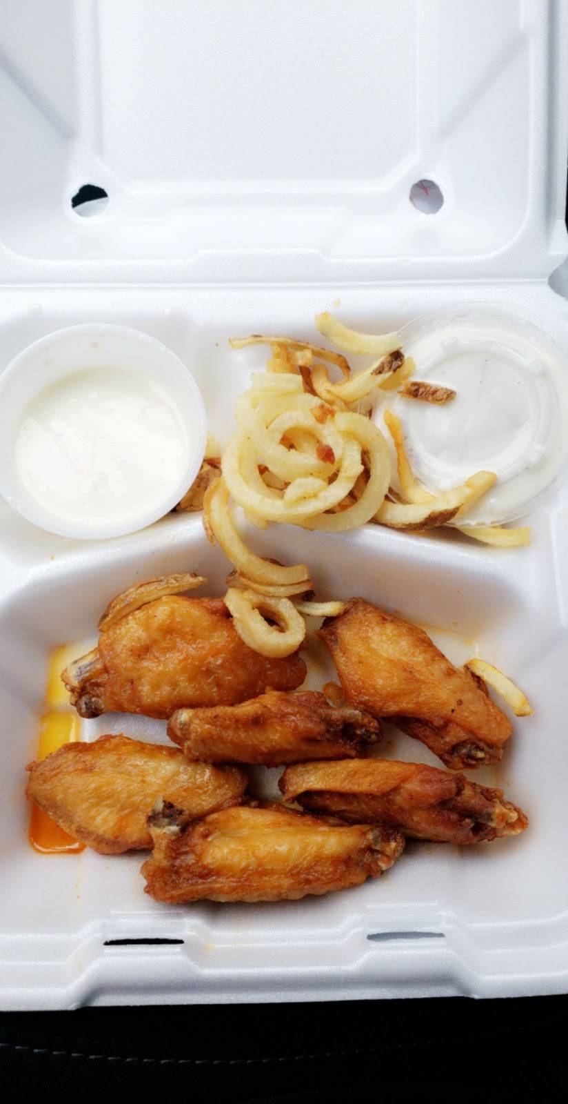 Wings of Winter Garden | restaurant | 12801 W Colonial Dr, Winter Garden, FL 34787, USA | 4076564492 OR +1 407-656-4492