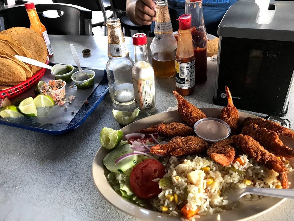 Las Islitas | restaurant | 5875 S Hooper Ave, Los Angeles, CA 90001, USA | 3232348007 OR +1 323-234-8007