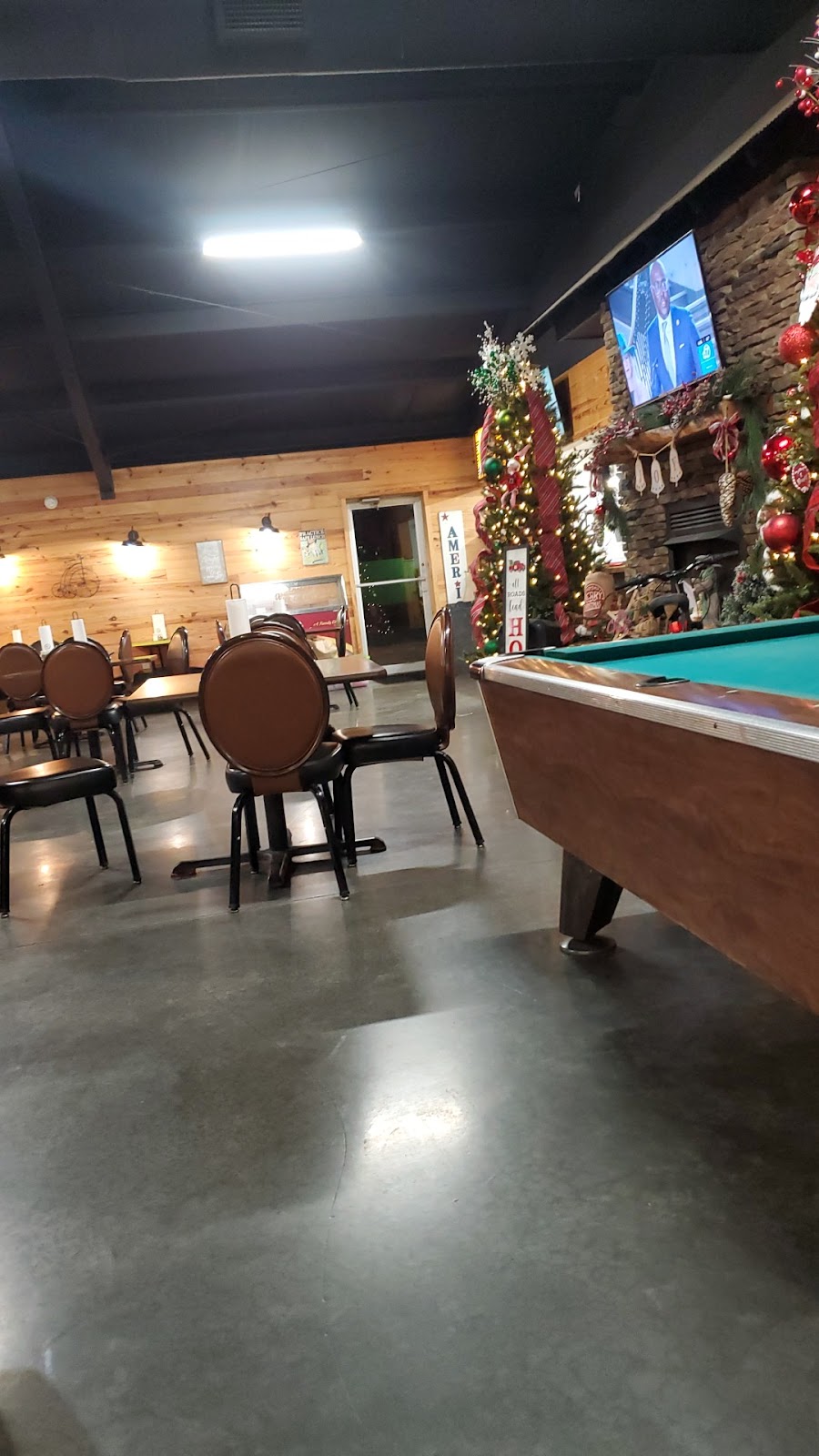 Sno-White Dairy Bar | restaurant | 405 Main St, Des Arc, AR 72040, USA | 8702563306 OR +1 870-256-3306